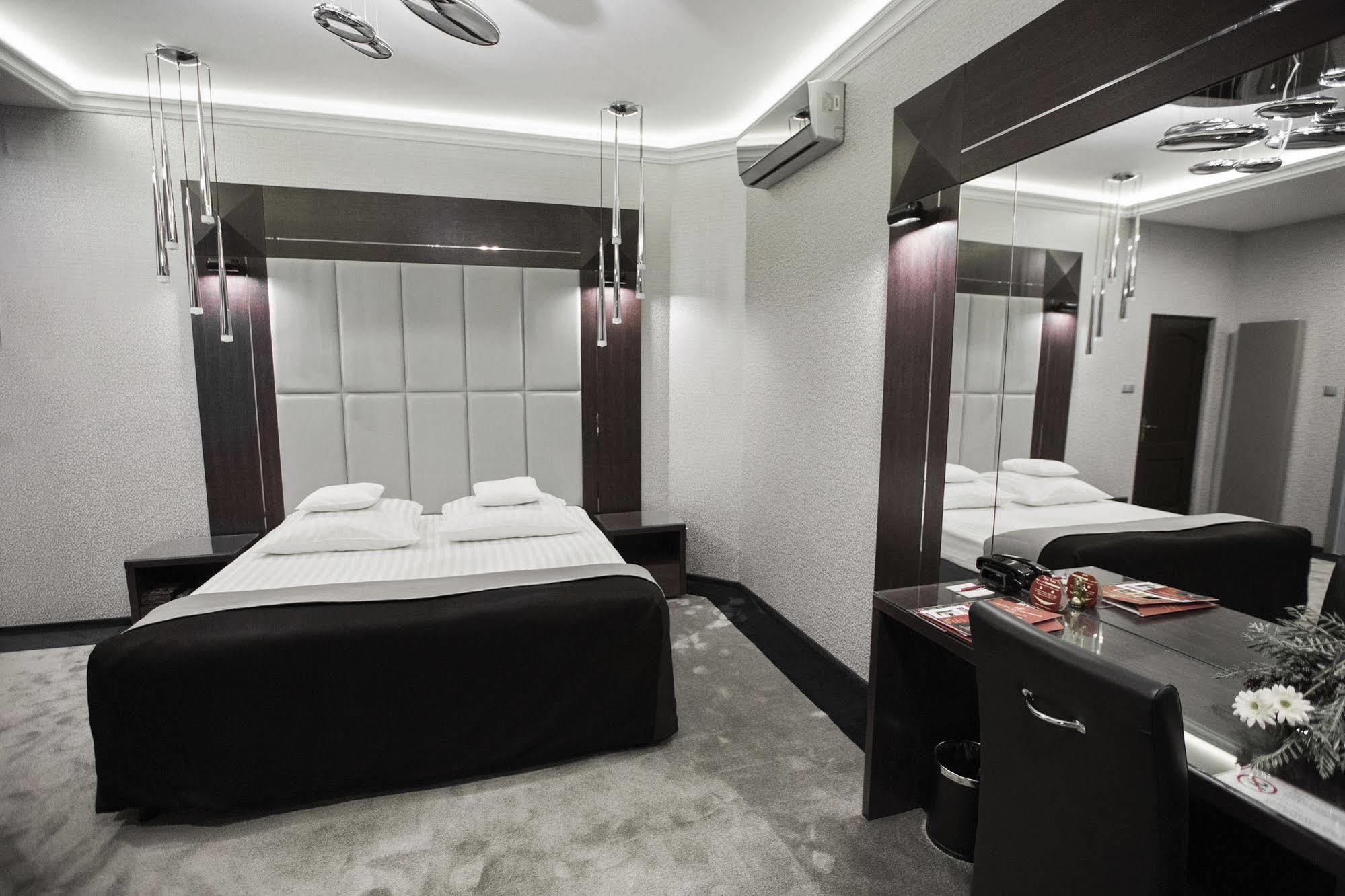 Hotel Europa Kalisz  Luaran gambar