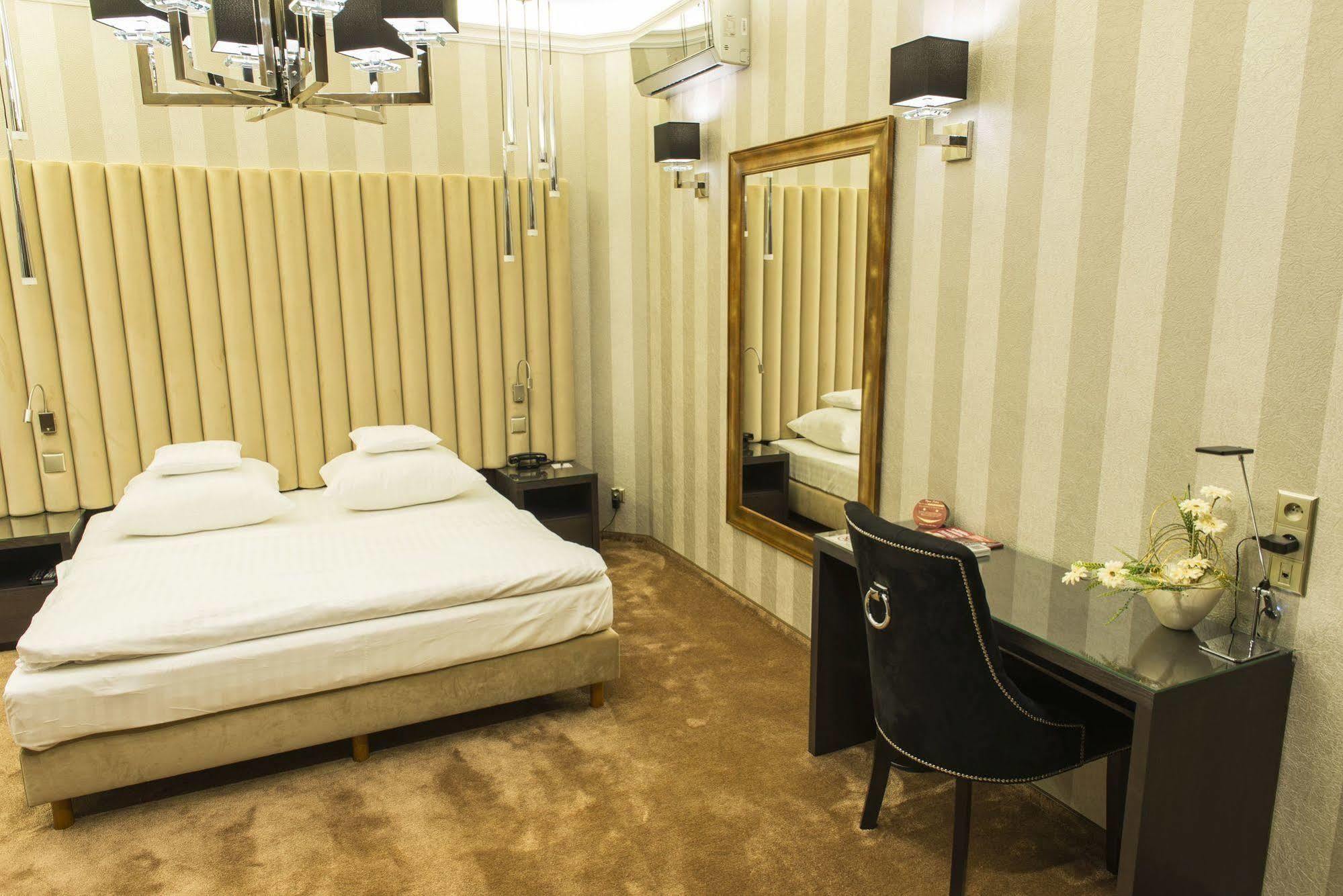 Hotel Europa Kalisz  Luaran gambar